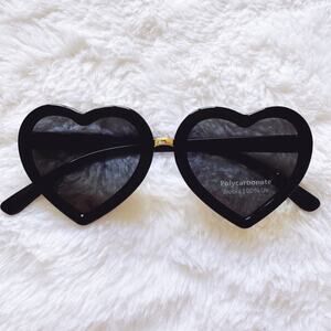 Pixie Black Girl Heart-shape Sunglasses